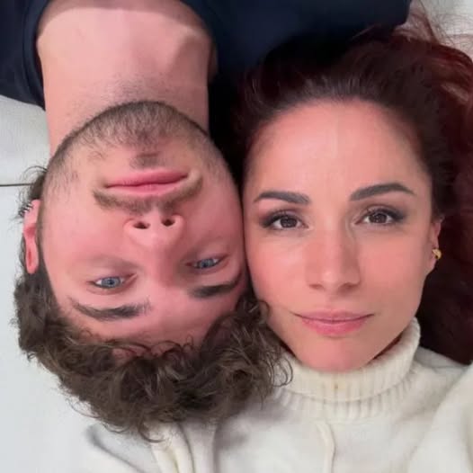 Nikita Perotti e Andrea Delogu: quando l’amore diventa un caso mediatico e il passato torna a ferire