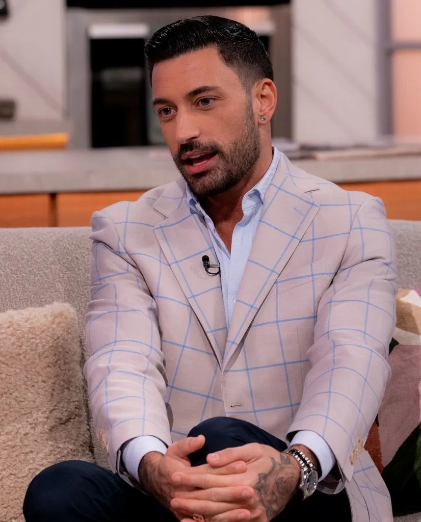 Giovanni rompe il silenzio e difende il suo onore: โNon accetterรฒ di essere etichettato come il cattivoโ La sua dichiarazione divide ulteriormente lโopinione pubblica