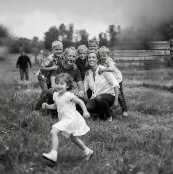 Tutta la famiglia era preoccupata. La figlia era uscita solo per un breve periodo e non era mai tornata.