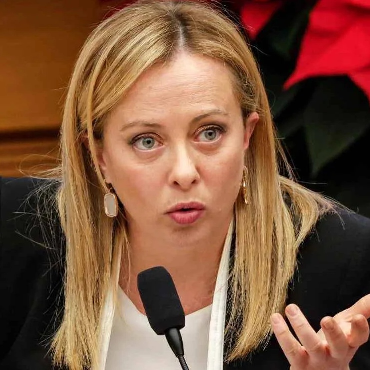 NOTIZIARIO: Ha attaccato Meloni direttamente in televisione, ma la reazione del premier è stata feroce